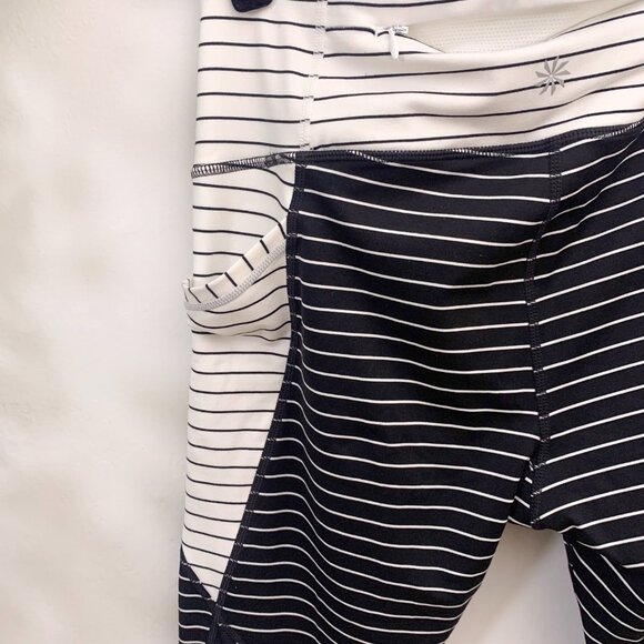 Athleta Stripe Relay Capri 2.0 Black White Size Medium - Picture 4 of 10